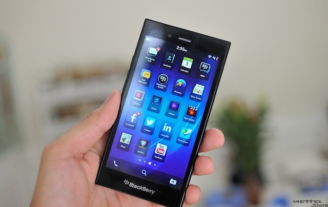 BlackBerry Z3: màn hình 5 inch. giá rẻ